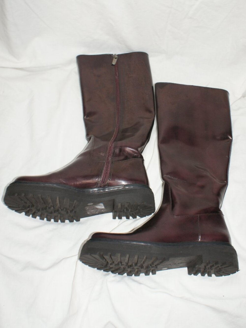 Vince Camuto Wine Leather Lug Sole Tall Boot - 8 - BRAND NEW - Picture 7 of 11
